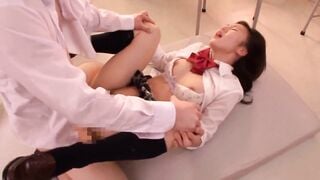 MIDD-615 全国1位 本物チアガールの学校で応援エッチ 若葉くるみ