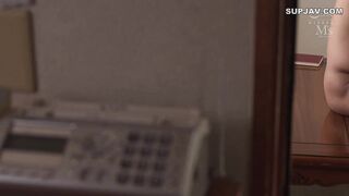 【モザイク破壊】PFES-094 男なら絶対断れない！ とてつもなくいやらしい下着姿で中年おやじに見せつけ誘惑してくる向かいの部屋の露出狂お姉さん 小野坂ゆいか