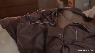 【モザイク破壊】ROE-359 ハメ撮りNTR 親友から誤送信された「ハメ撮り動画」に映っていた相手は僕の母だった。 一色桃子