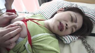 ROE-379 人妻を拘束椅子に放置して2時間…唾液だらだらのイグイグ変態女に育った話。 友田真希