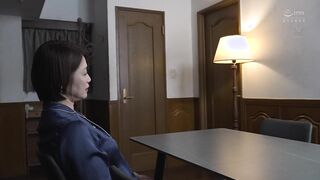 ROE-379 人妻を拘束椅子に放置して2時間…唾液だらだらのイグイグ変態女に育った話。 友田真希