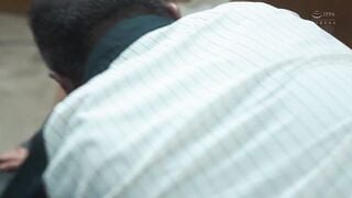 ROE-380 とある変態店長のワイセツ人妻面接記録―。 パート妻42歳の場合。 吉瀬葵