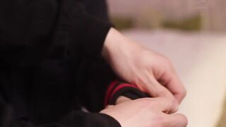 ROE-384 「絶対に、絶対に…、内緒にしていて―。」 サレ妻の休日、女性用風俗に現れた息子の友人に溺れる密会逢瀬。 水野優香