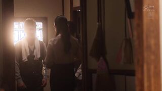 ROE-388 汗まみれ…泥まみれ…仕事終わりの土木ゲス男たちに輪●された親方の奥さん 一色桃子