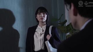 ABF-215C-U 憧れの女上司と 突然のゲリラ豪雨で帰宅困難になって まさかの相部屋に… 鈴村あいり【限定特典映像10分付き】