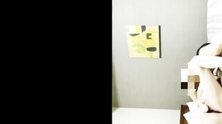 FC2-PPV-4748745 チンコを咥えながらオナニーイキまくるシングル　シングルは性生活が満たされていない