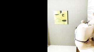 FC2-PPV-4748745 チンコを咥えながらオナニーイキまくるシングル　シングルは性生活が満たされていない