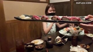 FC2-PPV-4747893 ※30日まで初回限定80％OFF※【素人】【無修正】白の花柄ワンピのインテリ美女に膣奥まで届く巨根で中出し