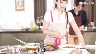 【モザイク破壊】SGKI-024 画面の外ではイキまくり 笑顔で絶品グルメを完成させた美しすぎる料理研究家（23）のクッキング動画
