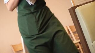 SDAM-090 リモバイつけて接客してみませんか？ファミレスで働くウブで大人しい店員3名がバイト中にお漏らしイキ！チャレンジ終了もムラムラが収まらず欲しがりマ●コにチ●