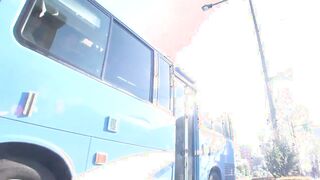 SW-609 満員バスで女子社員の黒パンストむっちり尻が通学中の僕の敏感チ○ポにすりすりしてくるもんでギンギンなっちゃった！そんな元気チ○ポを握りしめずにはいられないムラ