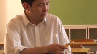RCT-895 リコーダーに塗られた媚薬が効き過ぎてたて笛オナニーで潮を撒き散らす女子校生