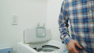 HUNTC-359 父の再婚で急に家が暗くなった！？突然出来た家族が全員地味過ぎ！義母は地味隠れ巨乳で義姉は喪女ニート！更に義妹は腐女子ゲーマー！仲良くなれる気がしないと