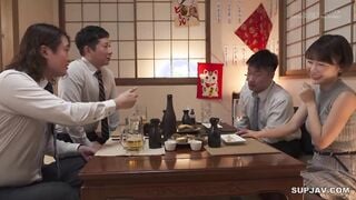 【モザイク破壊】SDMUA-065 終業後の居酒屋NTR ヤリチンの後輩たちに弱みを握られた彼女は酔いつぶれた僕の隣でなされるがまま中出しされた 都築亜美
