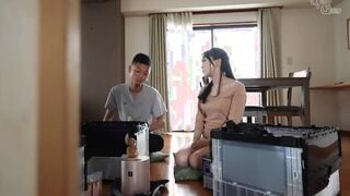 RVG-244 愛する夫は出張中…居候と始まってしまった密室性生活でチ〇ポ堕ちした寝取られ発情妻