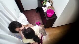 BDST-076 我慢できない…玄関セックス 扉一枚隔てた向こうは外。ムチムチの家政婦にセクハラ 玉木くるみ
