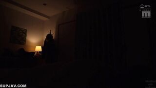 【モザイク破壊】MIAA-550 元同級生で僕をイジメていた黒ギャルがまさかの義姉に！ 旦那で満足しないドビッチにクソザコ乳首をイジリ倒される僕。 蘭華