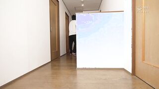 SW-1017 お姉ちゃんとエッチしよ！大きいおっぱいもクビレもお尻もぜ～んぶ君のモノ！ 久しぶりに会ったお姉ちゃんがエロいカラダで求めてくるから遠慮せずにエッチ