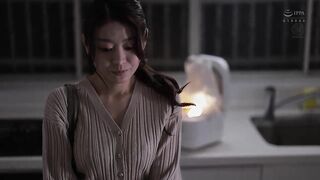 JUR-402C 愛する夫の為に、身代わり週末肉便器。 超絶倫極悪オヤジに、孕むまで何度も中出しされ続けて…。 篠原いよ