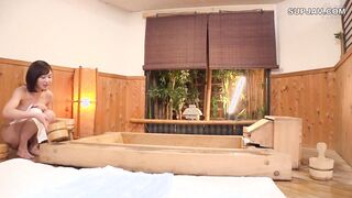 【モザイク破壊】DVMM-268 一般男女モニタリングAV 巨乳女子大生さん！タオル一枚男湯でチ○ポ洗ってもらえませんか？ 6 男性客のフル勃起チ○ポに囲まれ恥じらいなが