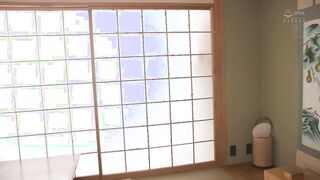 JUR-461C 「絶対に、3cmだけですからね…」 性欲を持て余す絶倫義父に少しの間、挿入を許したらまさかの相性抜群…何度も絶頂を繰り返した私。 美谷朱音