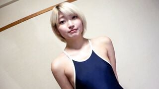 OKS-181 安堂はるの 濡れてテカってピッタリ密着 神スク水 可愛い女子のスクール水着姿をじっとりと堪能！着替え盗撮から始まり貧乳から巨乳にパイパン、ハミ毛、ジョリワ