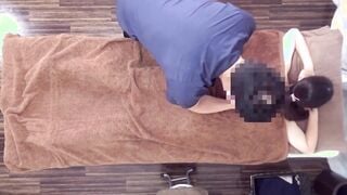 FC2-PPV-4760445 ①9/23迄半額！【無/半ナマ】とてもイイ香りがする小柄で、スタイル抜群の美肌女性がまた来店してくれました。