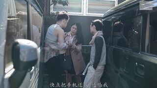 NSFS-405C 美しいおばさんの体験談 若いデカチンの男たちにまわされて悶絶してしまった私2 豊崎清香