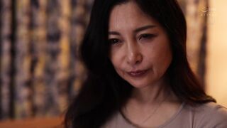 ROE-402 義理の息子のデカチ○ポに膣奥まで貫かれ、メスだと分からされた母親失格の私。 一色桃子