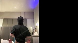 FC2-PPV-4766597 スマホショップ店長　中出しダメと言われたが少し中出しした