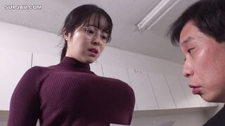 【モザイク破壊】DVAJ-698 酔ったノリでキスしたせいで経理のメガネ女子に惚れられてしまい…翌朝から意外すぎる巨乳で連日誘惑された僕は何度も乳揉み接吻中出ししてしまっ