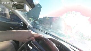 FC2-PPV-4768675 【個撮・車内セックス】<凄テク手コキのセフレちゃん〉昼間のドライブ中にチンポしごかれフル勃起!隣の車から見られて大興奮!!辛抱たまらずオマ