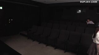【モザイク破壊】HUNTC-342 平日昼間の映画館で美女と2人きり！しかもお姉さんは痴女だった！2 上映中、ボクに近寄ってきて服の上からボクの乳首とチ○ポをいじくり倒し