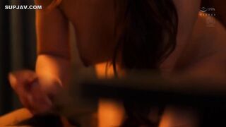 【モザイク破壊】JUR-364 逃走中、絶倫中年男に匿われたボロアパートで激しくもはかない性交に満ちた罪深き女囚の7日間―。 一乃あおい