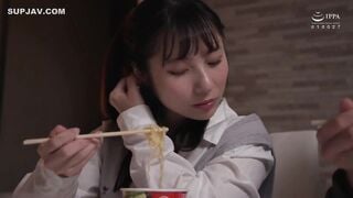 【モザイク破壊】AKDL-335 夏休みで誰も居ないはずの学生寮で女の子と二人きり こんな状況で手を出したらしつこいくらいの性欲がヤバかった 松井日奈子
