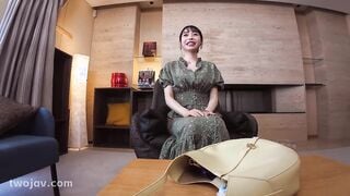 390JNT-107 【色白スレンダーな美巨乳妻】【失神絶頂×背徳中出し】【大人の背徳ランジェリー性交】色白スレンダーな巨乳美人妻が登場ッッッ！！！乳首と足裏でイケちゃう