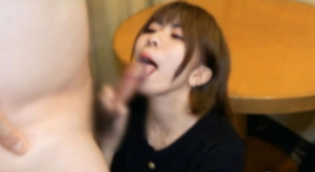 FC2-PPV-4770251 【無】身高150cm苗條可愛的嬌小女性⤴始終帶著笑容歡快地握住雞巴的模樣實在太棒！陰道窺器內部觀察　歡快地咕嚕吞嚥