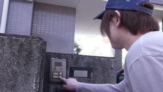 VSED-267 近所に住む色ボケ変態ババアに生中出ししてあげました！