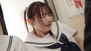 CAWD-883 青春の象徴のような爽やか美少女（姉妹）は、義理の父親に痴●被害を受けているらしい…が、何故か通報しない…。気持ちいいって事？ 北岡果林 静河