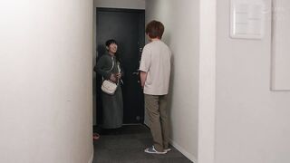 HZGD-319 嫁が妊娠中でエロありメンズエステに行ったらまさかのお義母さん登場…お互い気まずかったけどエロ過ぎて中出し本番しちゃいました！それから嫁のいない隙にヤリま