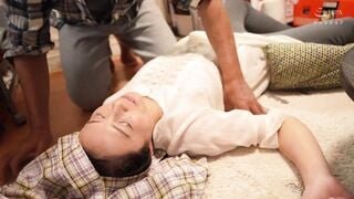 RNA-006 素人の縛り生中出し【敏感イキ狂い痙攣妻編】お隣の優しい奥さんが料理のお裾分けをくれたので、カラダも一緒に食べてあげました。 平岡里枝子
