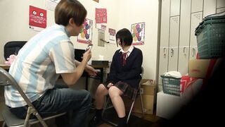 BDST-082 デカ尻お嬢様優等生が万引きした代償！！子宮種付け妊娠堕ち【H凰○園 Mちゃん】 桃瀬ひまり