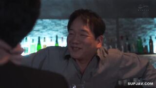 【モザイク破壊】JUR-369 ハプニングバー人妻NTR 「あなたのためよ…」と言っていた妻がいつしか群がる男たちに夢中になっていた。 白石茉莉奈 藤井レイラ