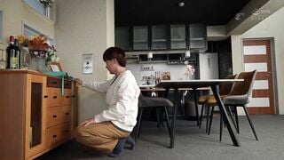 JUR-413C-U 密着セックス ～深夜のオフィスで、警備員と残業不貞愛～ 小島みなみ