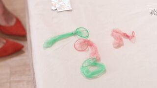DASS-792 射精10回しないと出られない部屋に閉じ込められたお母さんと息子ちゃんは、お互いにセックスしたいのを我慢して射精しまくりました。 葵百合香