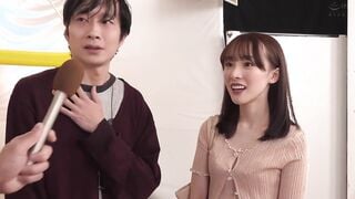 HNTRZ-024 彼氏の目の前で！羞恥ガニ股クレーンゲーム！ 豪華景品目指して成功しなければ即エロ罰ゲームで中出しヤリ放題！