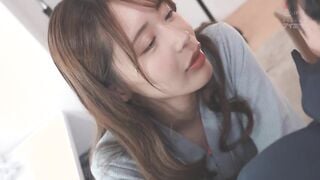 IPZZ-676 人のモノを奪いたくなっちゃうニコニコ清楚系ビッチのエグい淫語と愛嬌抜群おっぱい誘惑に男は勝ち目がない… 長浜みつり