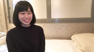 FC2-PPV-4779150 【先着30名500円オフ】さゆり19歳・顔射インタビュー④。クール系なのに笑顔が可愛すぎる小松菜奈系の黒髪ちゃんが「おと●さん、顔射される