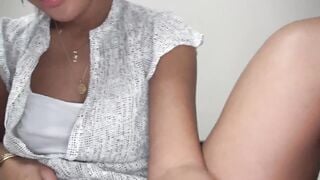IENE-732 淫語かたりかけ自画撮りぐちゅぐちゅ連続絶頂指オナニー