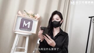 麻豆传媒MSD-196 主播求工作反遭老板潜规则 性感骚货跪地承欢 狐不妖